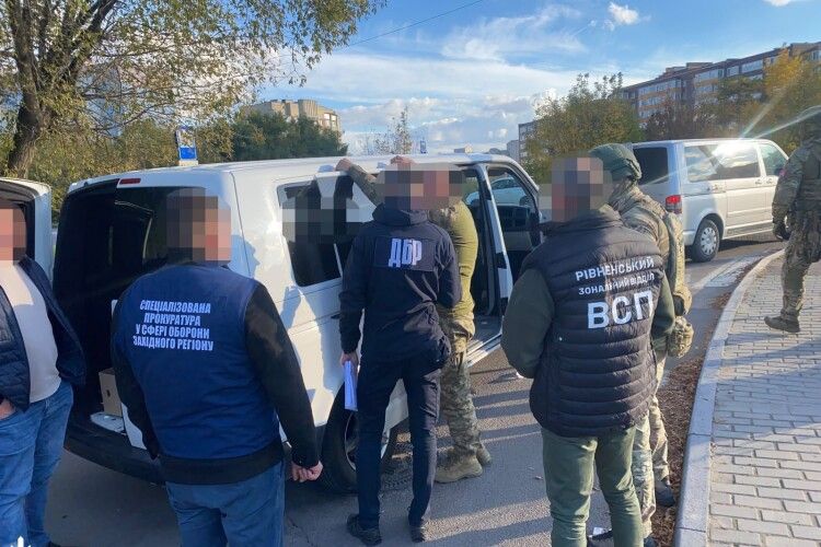 Волинянин пропонував командиру 5 тисяч доларів за втечу з навчального центру на Рівненщині