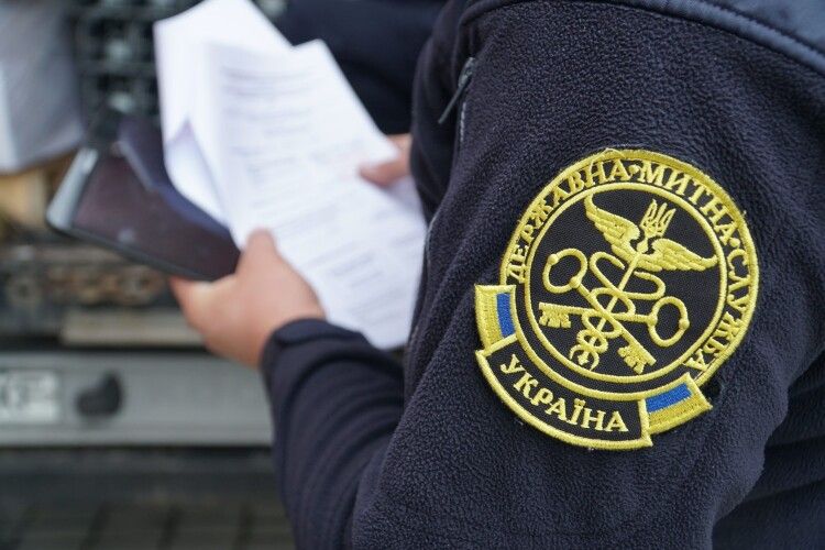 Замість солі – риба та м'ясо: волинські митники викрили аферу луцького товариства