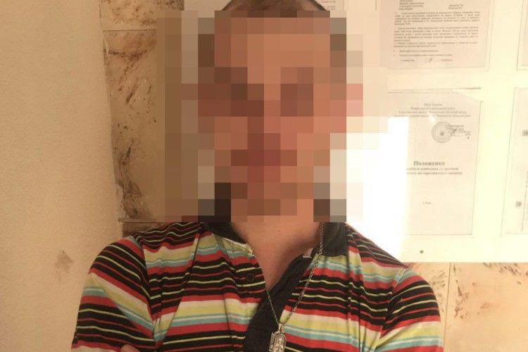 П’яний рівнянин розмахував пістолетом в магазині