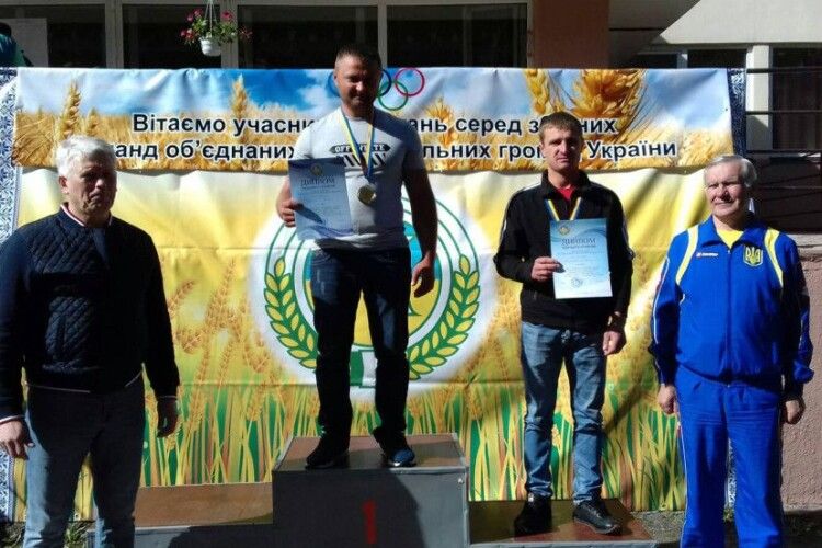 Волинянин переміг у Всеукраїнських змаганнях з гирьового спорту (фото)