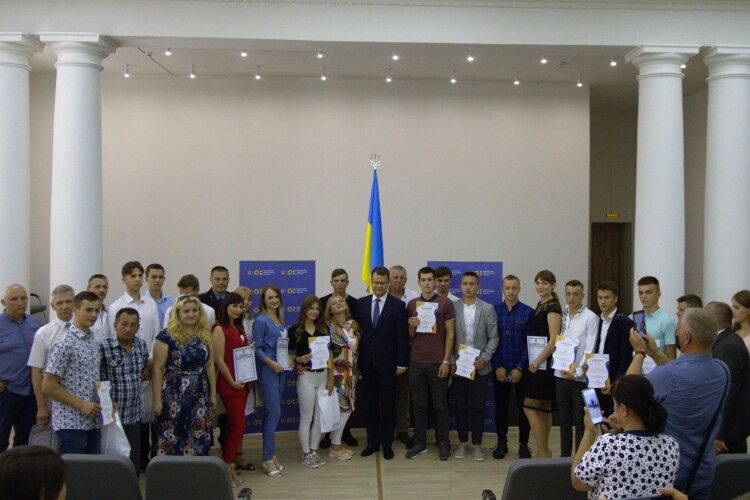 Луцький штукар та його наставниця отримали нагороди від Міносвіти
