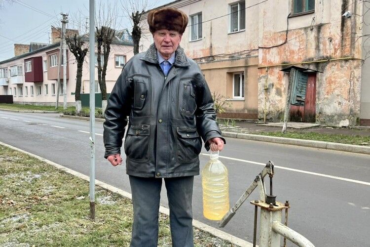 Ковельчани думали, що водонапірну колонку поцупили, а насправді…