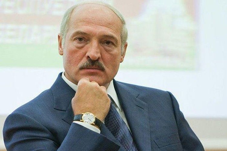 Лукашенко радить відмовитися  від самогону
