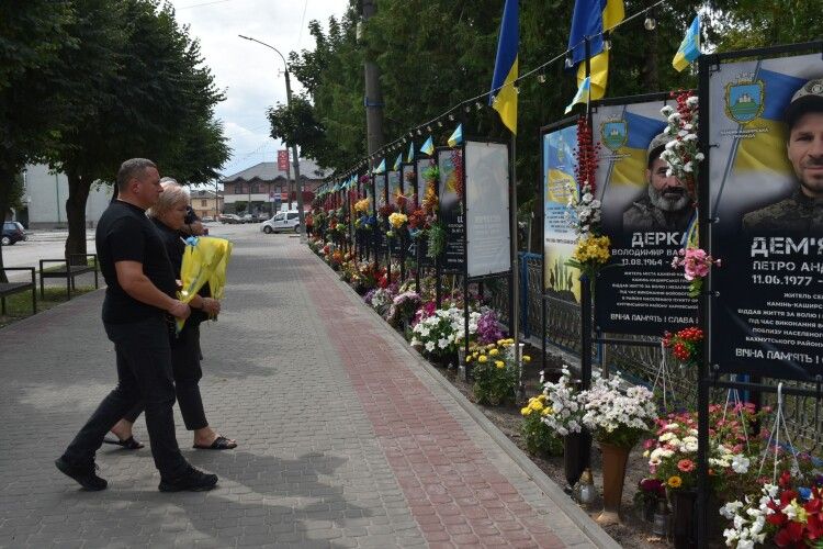 Голова ОВА на Волині написав зворушливий допис після відвідування особливої алеї  (Фото)