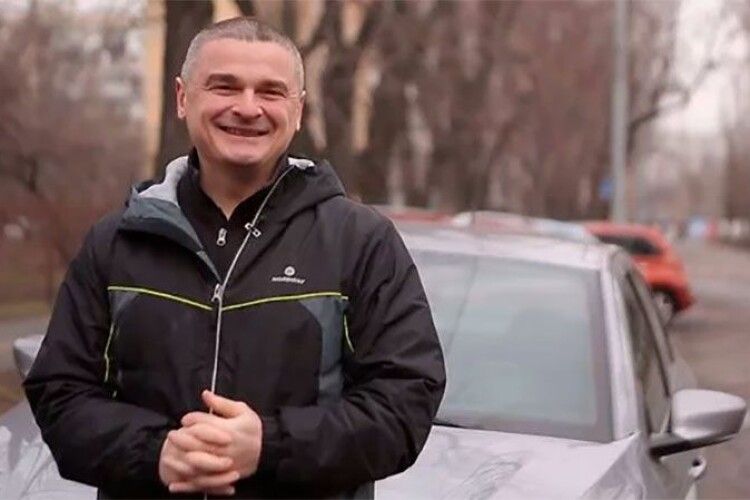 Ексмер окупованого Дебальцевого став найкращим таксистом Києва і розповідає клієнтам правду про війну 