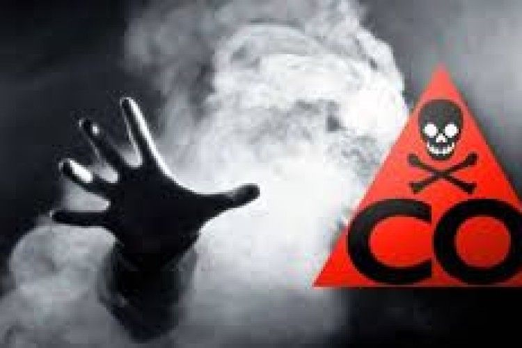 Дві бригади медиків рятували п'ятьох волинян, які надихались чадного газу