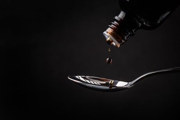 В Україні заборонили продаж популярного сиропу від кашлю