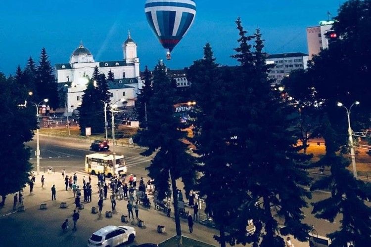 Лучани зможуть знову політати на повітряних кулях та подивитись на драйвові гонки