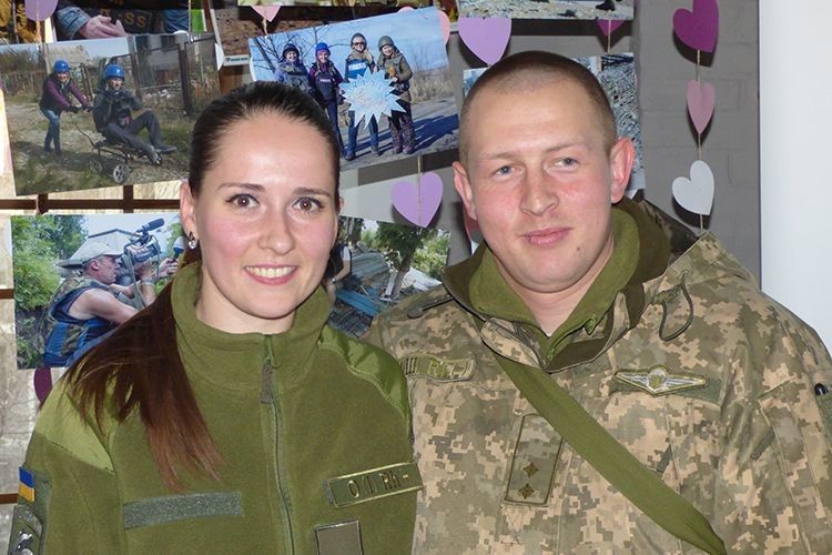 Морський піхотинець із Ратнівщини свою наречену спершу показав журналістам «Волині»