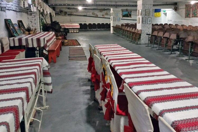 На Волині по-собливому стильно облаштували укриття (Фото, відео)