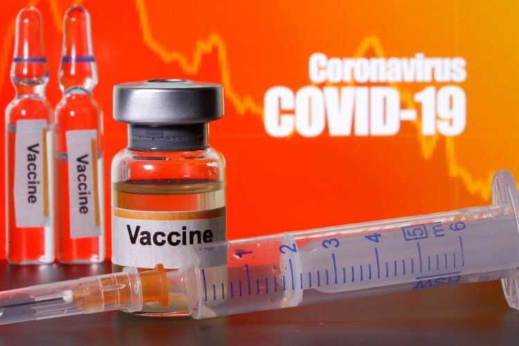 Які категорії українців першими отримають вакцину від коронавірусу