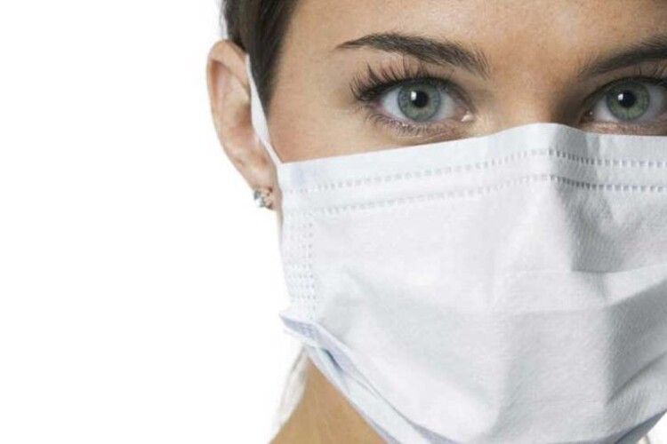 Нововолинські студенти готові взятися за пошиття медичних масок