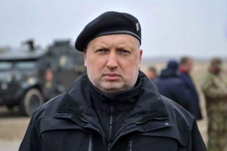 Не раджу білоруським військовим переступати наш кордон, - Турчинов 