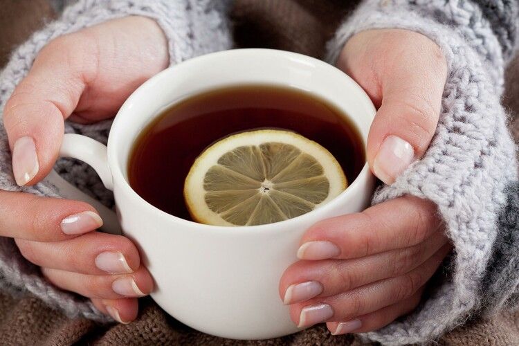 Чому шкідливо пити чай після їди?