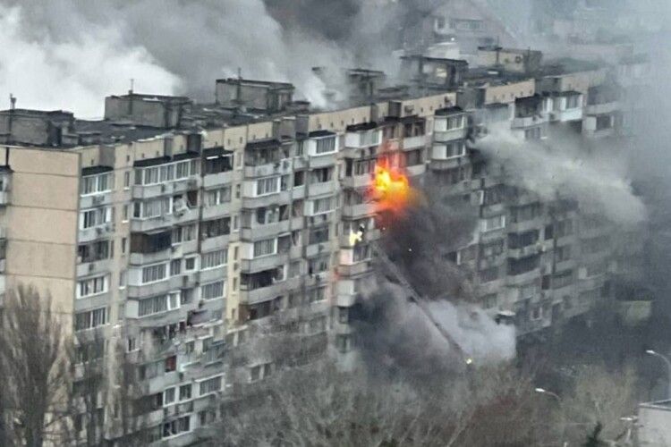 Київ здригається від вибухів: повітряні сили попередили про нові ракети
