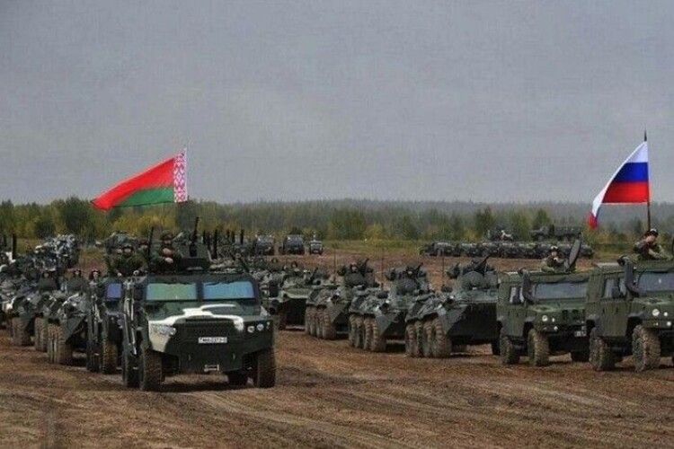 На полігонах білорусі побільшало наметів рашистів (Фото)