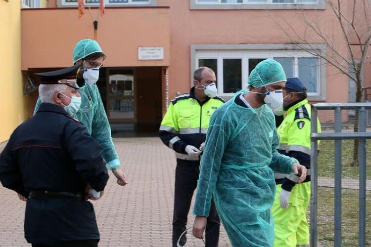 За добу в Італії від ускладнень коронавірусу померли 133 людини
