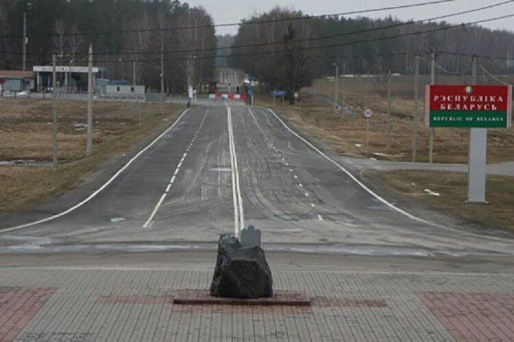 У Білорусі пояснили закриття кордону з Україною
