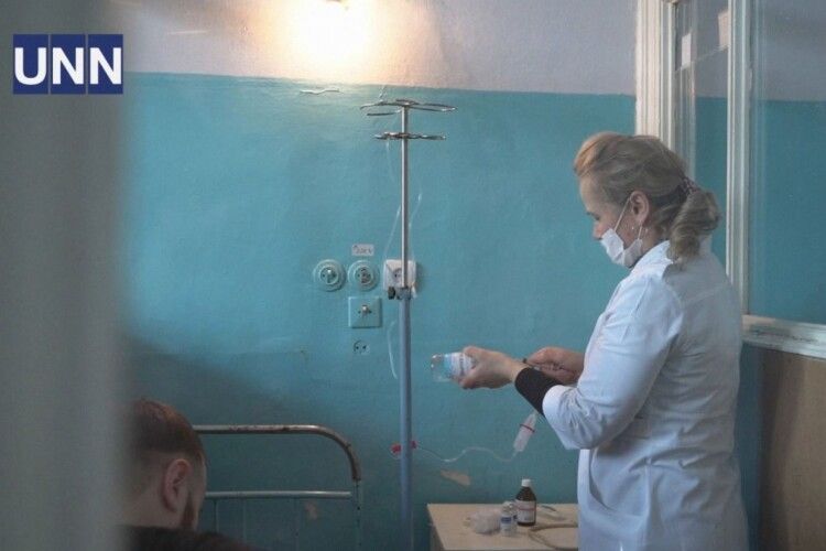 У яких умовах лікують першу жертву коронавірусу в Україні (Фото)