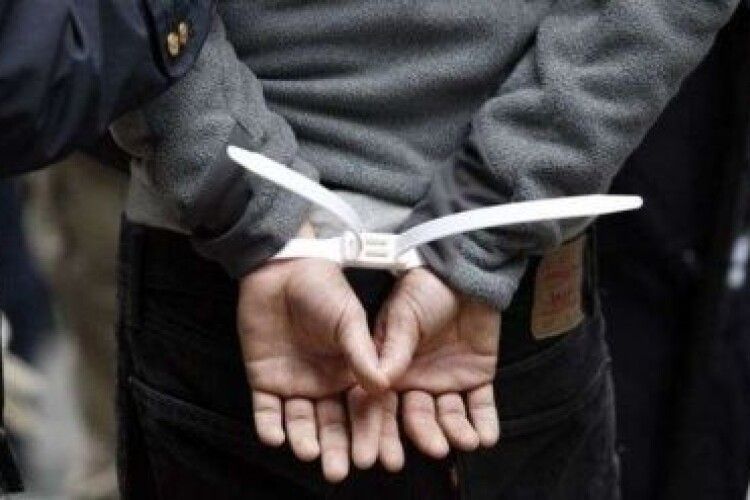 На Буковині прокуратура видала Італії засудженого на 30 років за співучасть у вбивстві