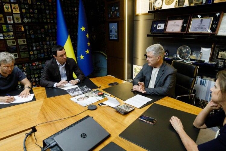 Влада повинна повернути забрані в Києва гроші для будівництва укриттів – Порошенко