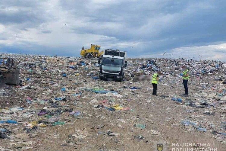 Ухвалили вирок водієві сміттєвоза, який біля Луцька смертельно травмував чоловіка