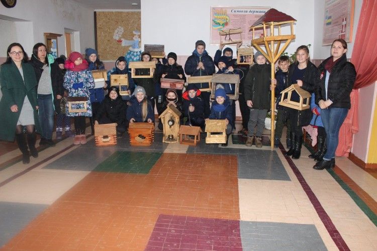 Кожній волинській синичці – власну годівничку! (фото)