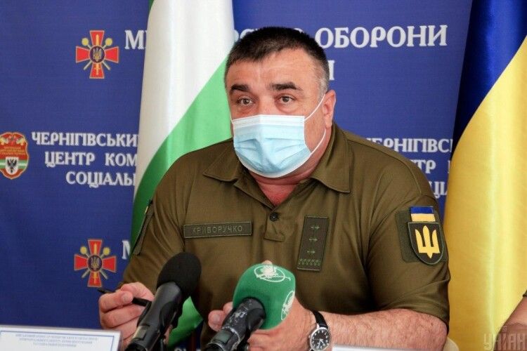 Полковника ЗСУ Криворучка, якого підлегла звинуватила в сексуальних домаганнях, звільнили у запас