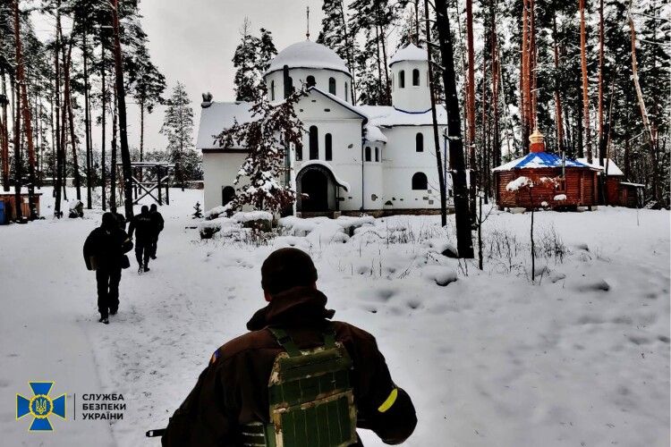 СБУ взялась за обшуки в монастирях московської церкви на Житомирщині (Фото)