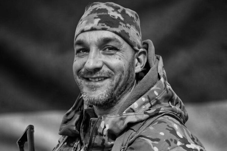 Схилімо голови в скорботі:  сьогодні Волинь назавжди прощається з Героєм