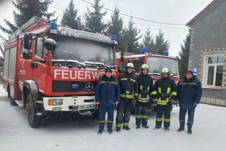 Волинські рятувальники отримали від німецьких благодійників два пожежні автомобілі 