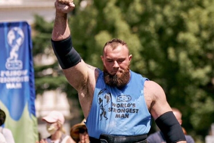 Українець, який є найсильнішою людиною Європи, встановив новий рекорд (Відео)