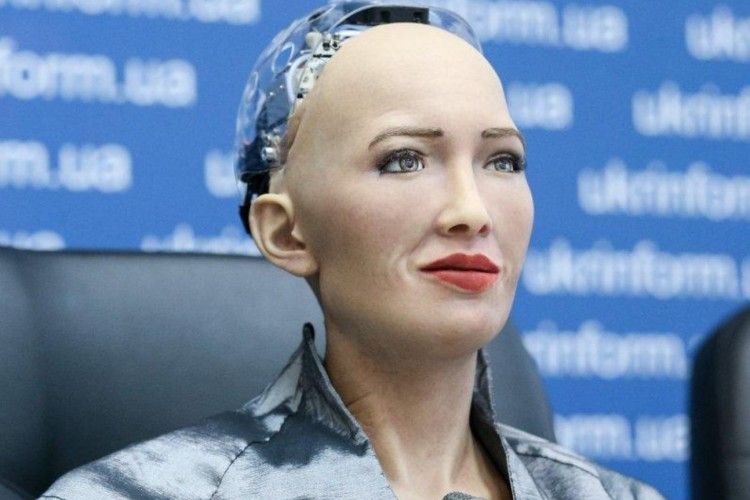 Робот Софія не вірить в Бога і не любить говорити про політику (відео)