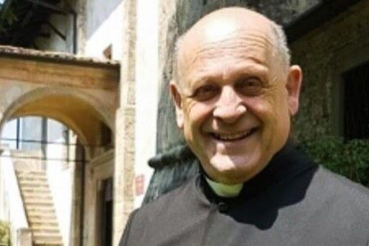 72-річний італійський священник помер, відмовившись від штучної вентиляції заради порятунку молодих