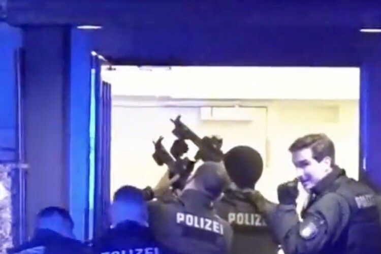 У Німеччині в молитовному будинку – стрілянина, є загиблі