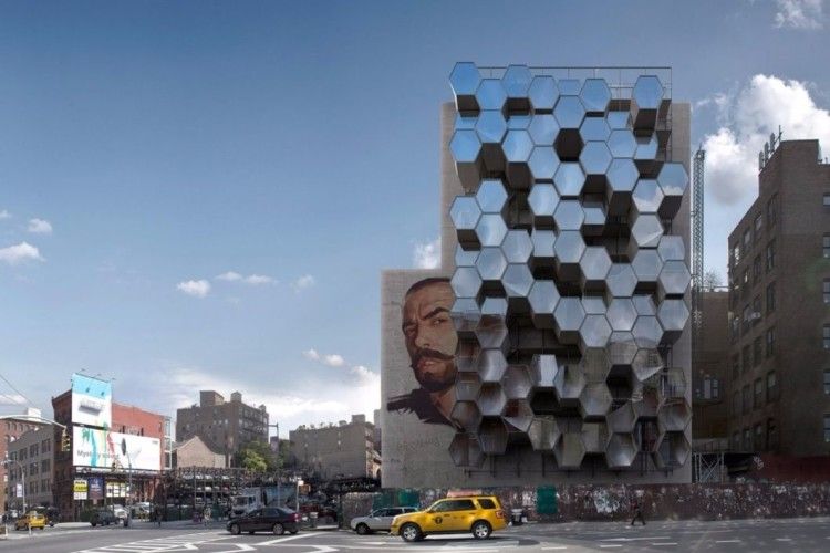 Кожному безхатьку — по капсулі