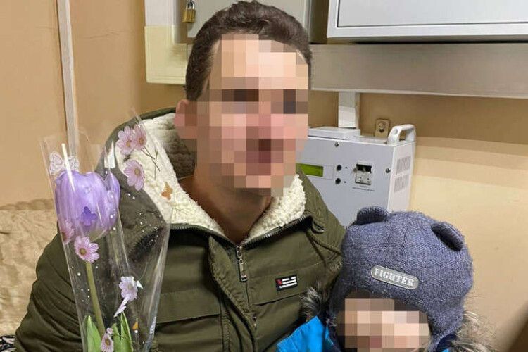 Киянин намагався перетнути кордон в жіночому одязі та з паспортом дружини (Фото)