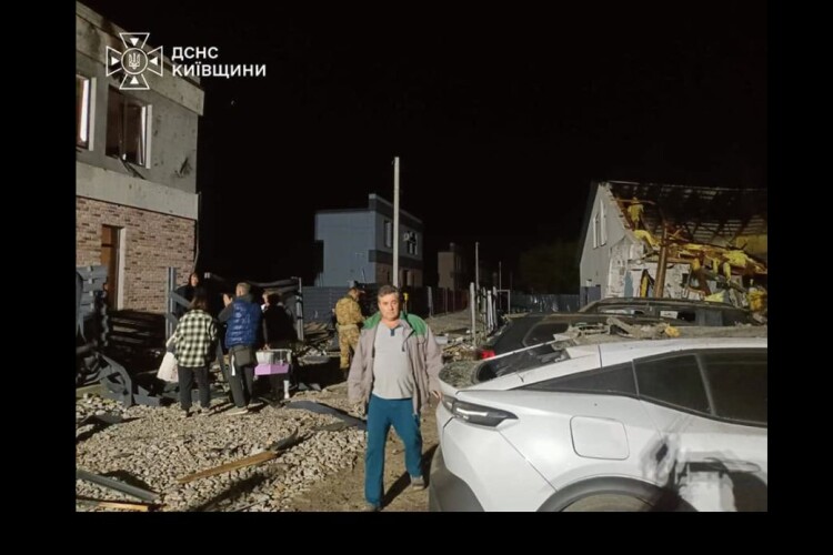 Масована атака на Київщину: загинула дитина, зруйновані та пошкоджені будинки...