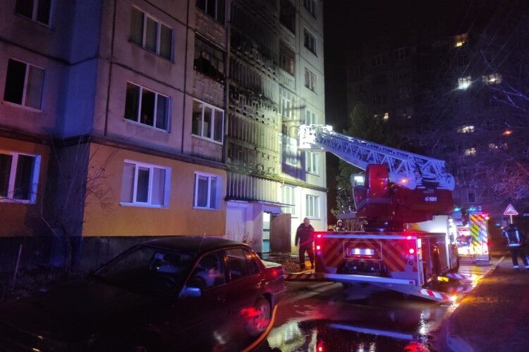Під час пожежі в обласному центрі Волині із багатоповерхівки евакуювали 5 людей