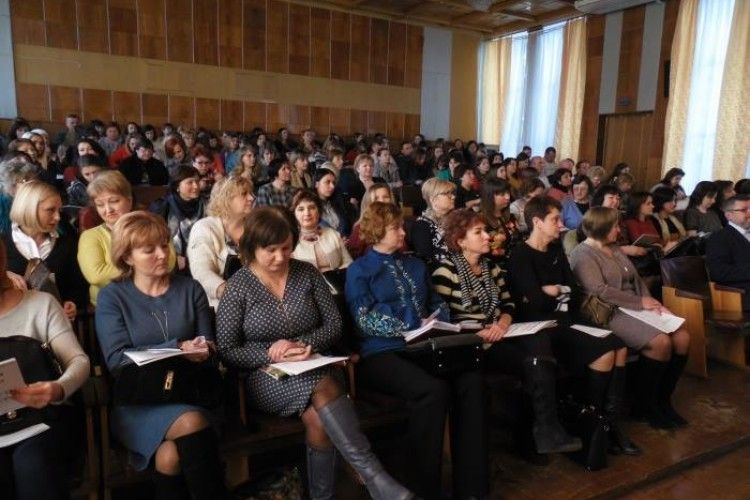 Волинські педагоги обговорили досвід та перспективи розвитку психологічної служби Волині