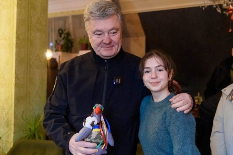 «Мишка», яка з шести років допомагає армії