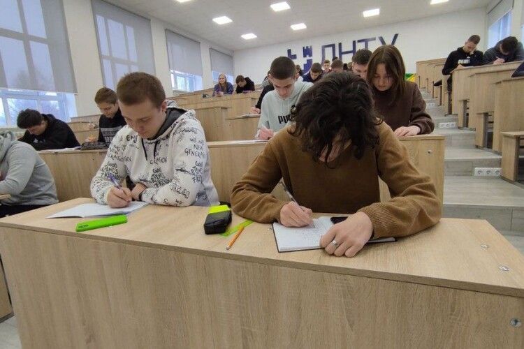 «Пари» скоротили на 20 хвилин: як Луцький університет працює з обмеженим електропостачанням