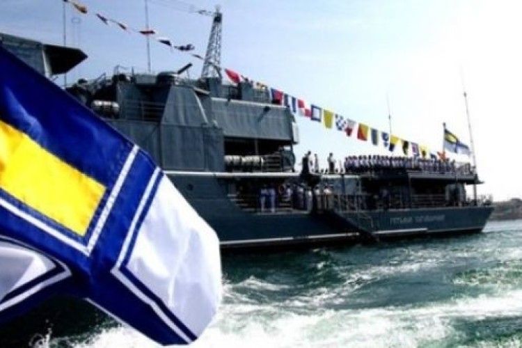 Порошенко подякував військовим морякам за мужність та героїзм