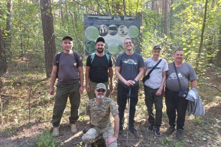 Поранені захисники дізнавались про флору і фауну рідного краю на екскурсії у волинському нацпарку (Фото)