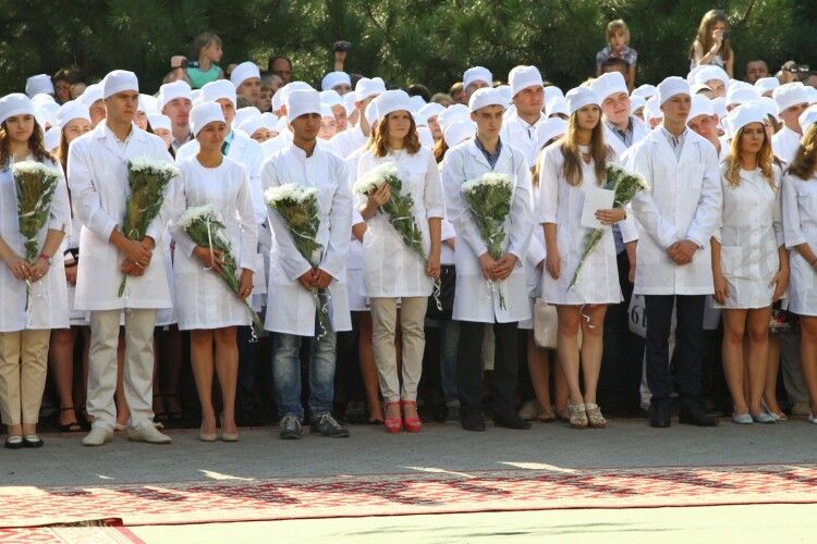 Два з трьох кращих медуніверситетів – із заходу України