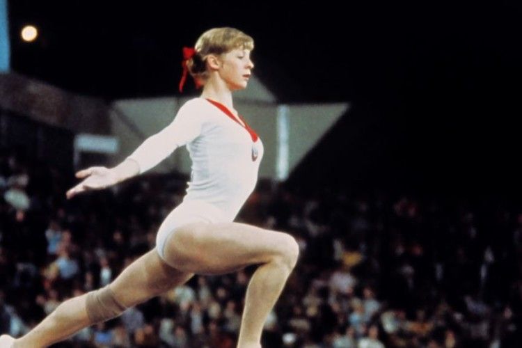 Легенда радянської гімнастики продала свої нагороди