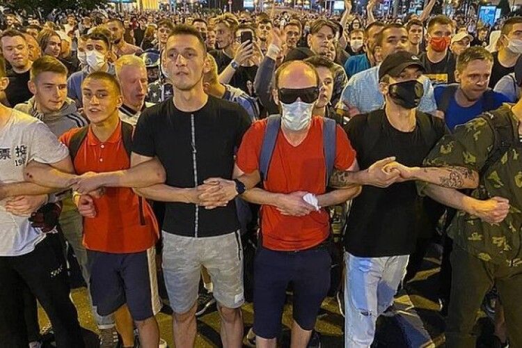 Білорусів закликають до загальнонаціонального страйку