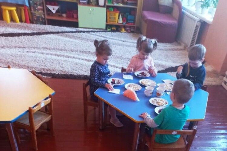 У волинському місті визначилися, дітей з яких сімей харчуватимуть безплатно в дитсадках