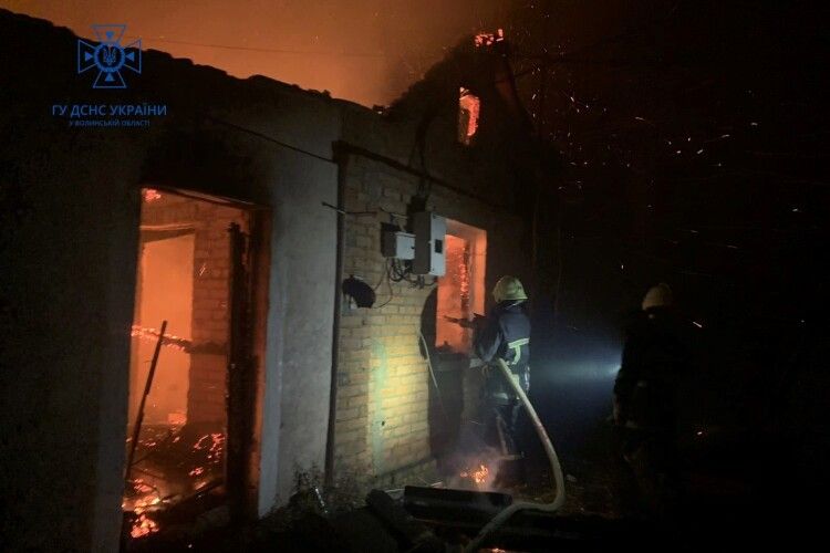 У селі на Волині вночі спалахнула пожежа (Фото)