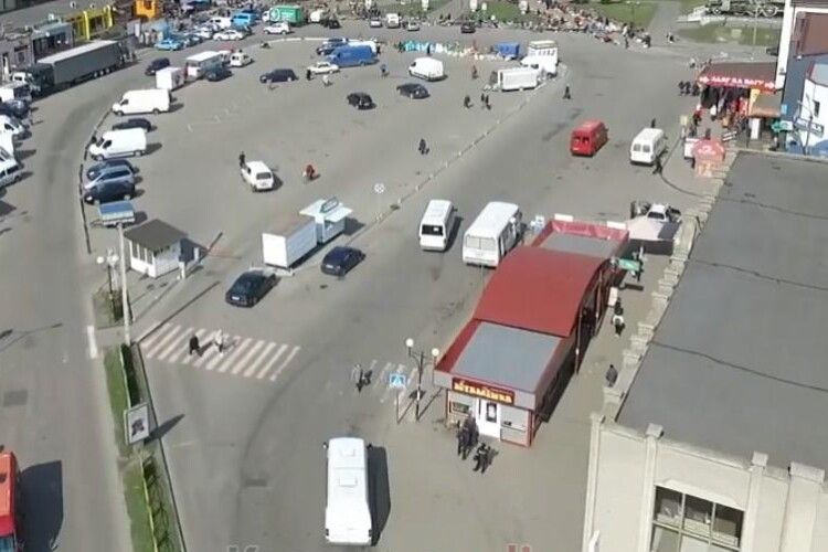 На Волині власникам незаконних споруд дали строк на їх знесення